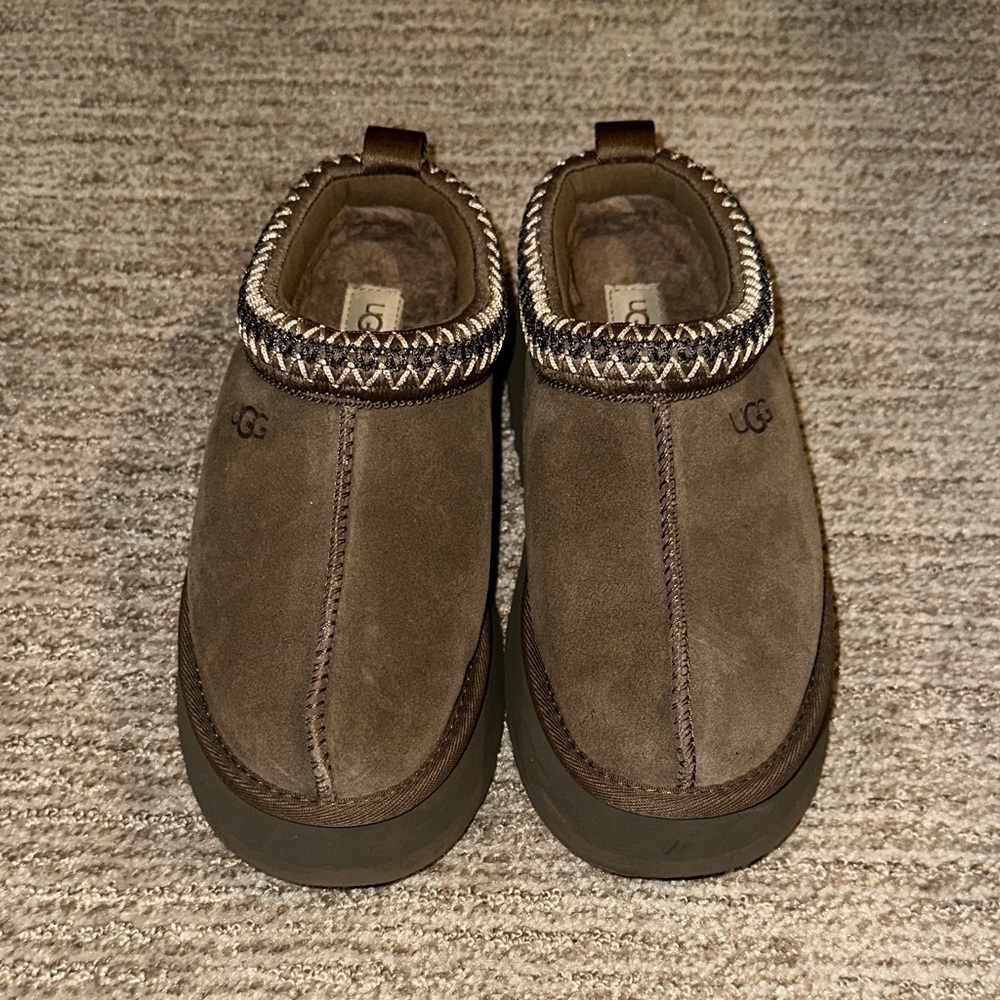 UGG Platform Taz
